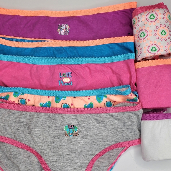 NWOT Girls Size 10 Undies 8 pair - Take free with order - Picture 2 of 4